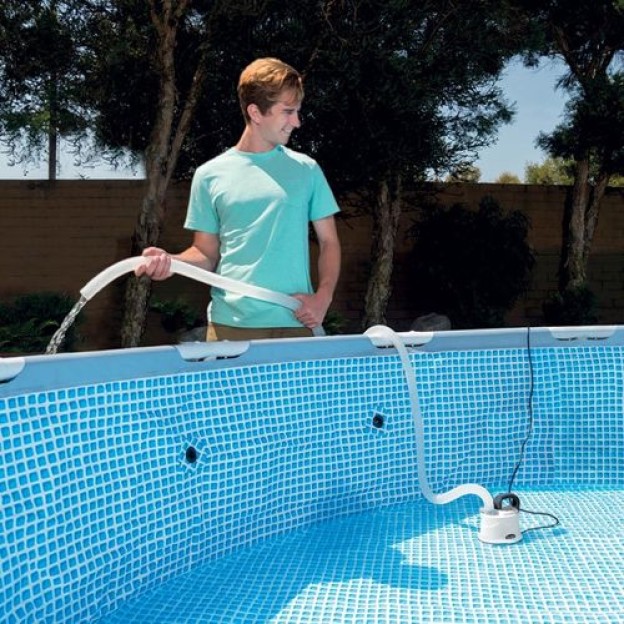 POMPA DE SCOARE PISCINA