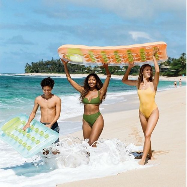 18 SUNTANNER LOUNGE DE BUZUUNAR