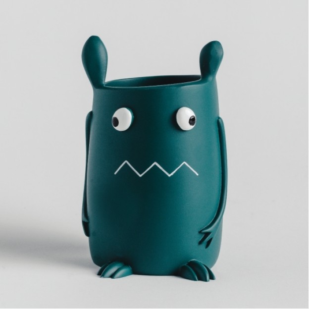 Pahar baie-monstru Monstrosity