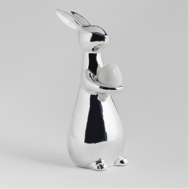 Figurina decorativa egg carrying