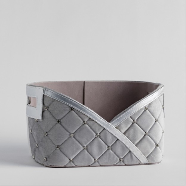 Cutie pentru accesorii lantiza