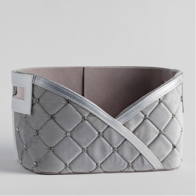 Cutie pentru accesorii lantiza