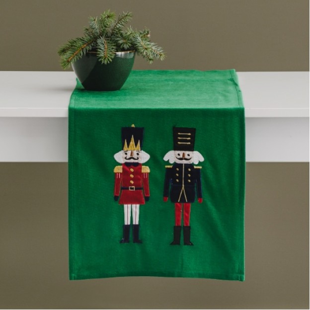 Traversa nutcracker