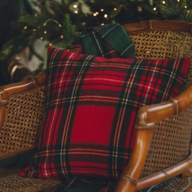 Fata de perna TARTANE